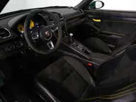 Porsche 718 (2023) thumbnail 6