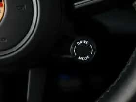 Porsche Macan (2025) thumbnail 19