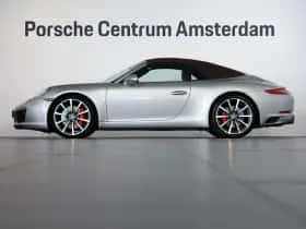 Porsche 911 (2016) thumbnail 2