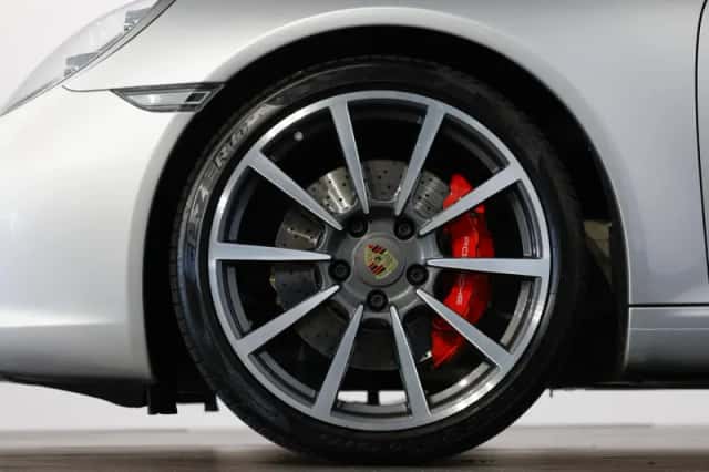 Porsche 911 (2016) thumbnail 5