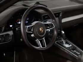 Porsche 911 (2016) thumbnail 10