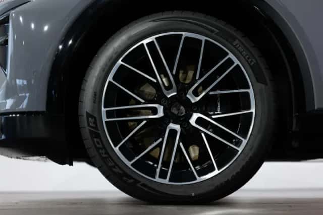 Porsche Cayenne (2026) thumbnail 6