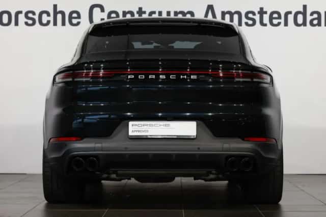 Porsche Cayenne (2024) thumbnail 4