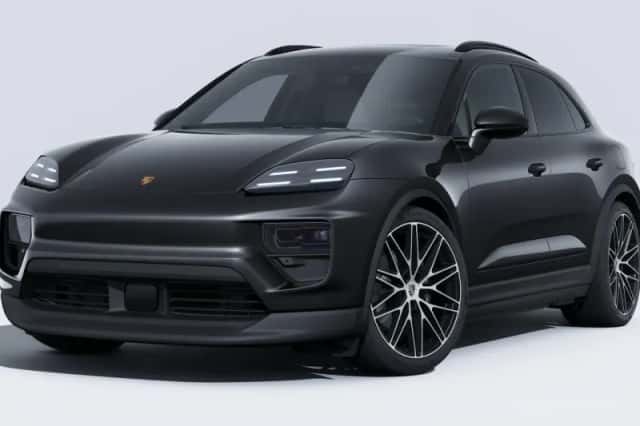 Porsche Macan (2026) thumbnail 1