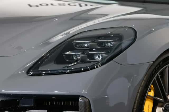 Porsche Panamera (2025) thumbnail 5