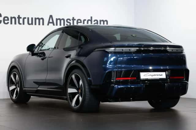 Porsche Cayenne (2026) thumbnail 3