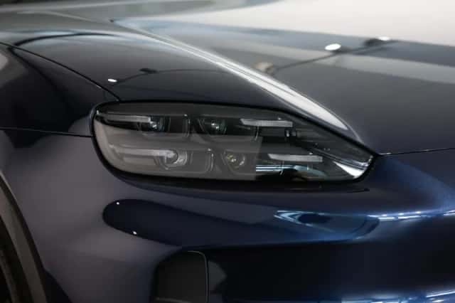 Porsche Cayenne (2026) thumbnail 5