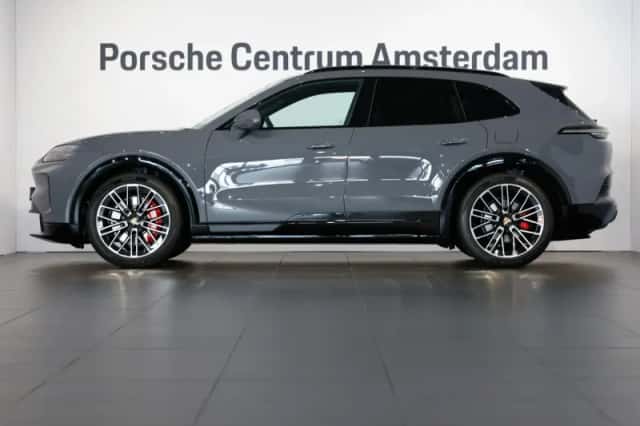 Porsche Cayenne (2026) thumbnail 2