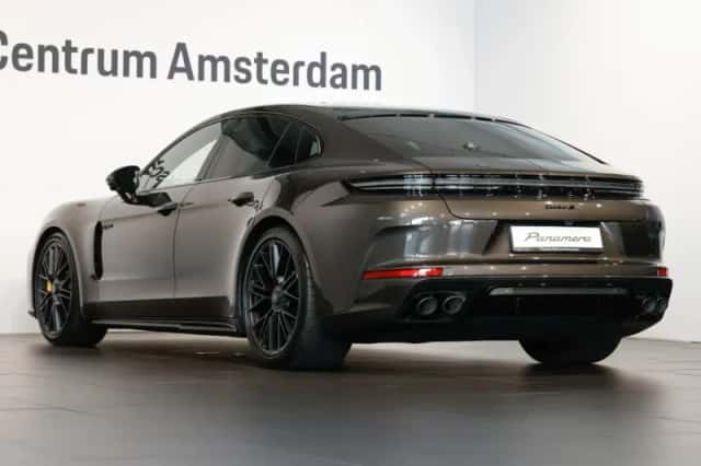 Porsche Panamera (2026) thumbnail 3