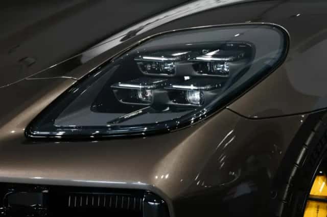 Porsche Panamera (2026) thumbnail 6