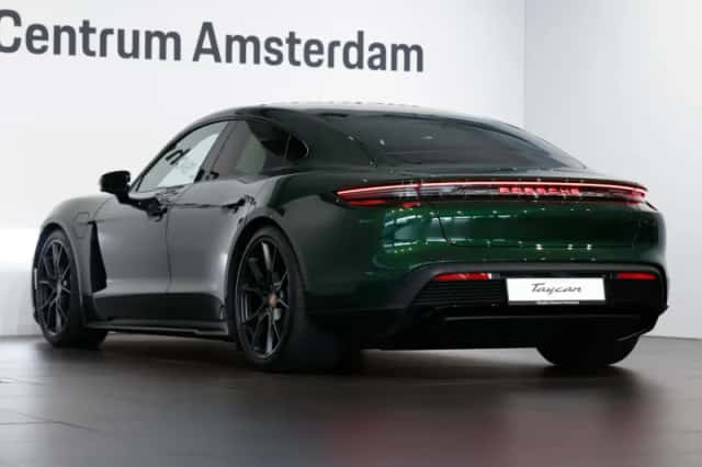 Porsche Taycan (2026) thumbnail 3