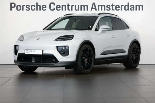 Porsche Macan (2026) thumbnail 1