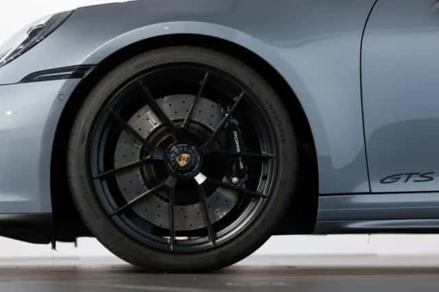 Porsche 911 (2026) thumbnail 5
