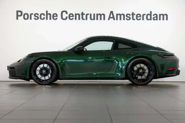 Porsche 911 (2026) thumbnail 2