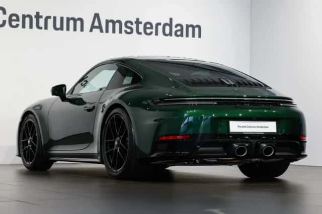 Porsche 911 (2026) thumbnail 3