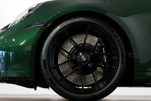 Porsche 911 (2026) thumbnail 5