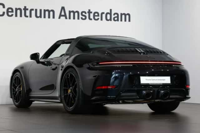 Porsche 911 (2026) thumbnail 3