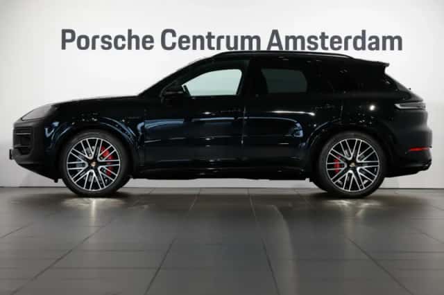 Porsche Cayenne (2026) thumbnail 2
