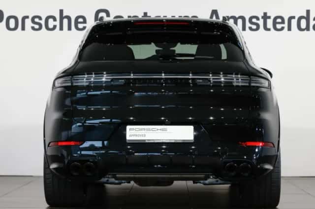 Porsche Cayenne (2026) thumbnail 4