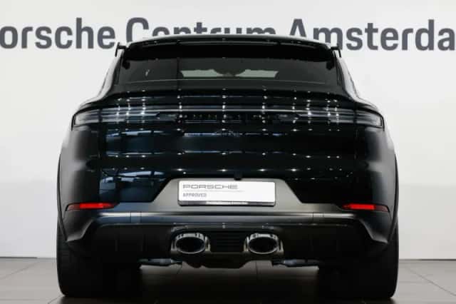 Porsche Cayenne (2025) thumbnail 4