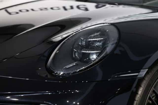 Porsche 911 (2026) thumbnail 6