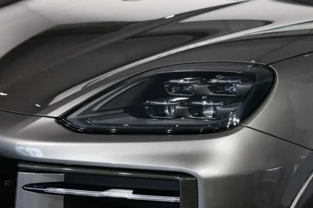 Porsche Cayenne (2026) thumbnail 5