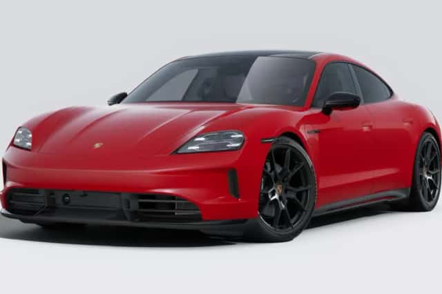 Porsche Taycan (2026) thumbnail 1