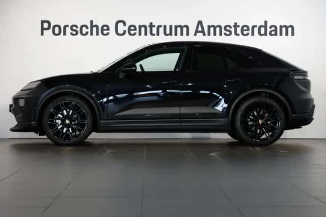 Porsche Macan (2026) thumbnail 2