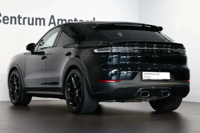 Porsche Cayenne (2026) thumbnail 3