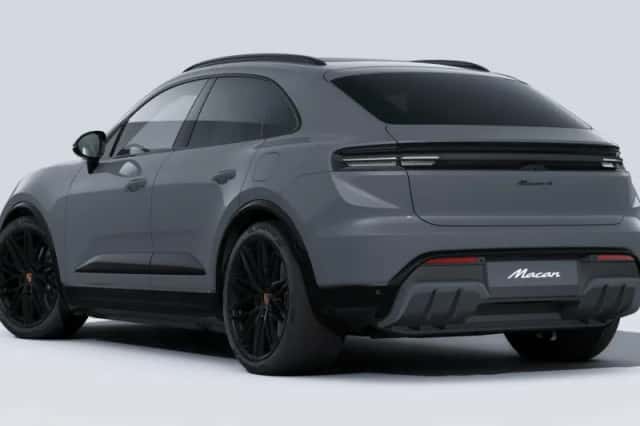 Porsche Macan (2026) thumbnail 3