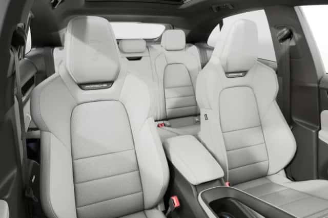Porsche Macan (2026) thumbnail 6