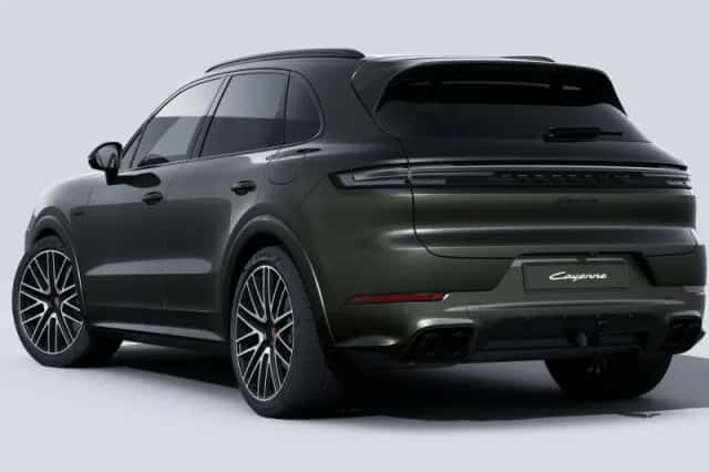 Porsche Cayenne (2026) thumbnail 3