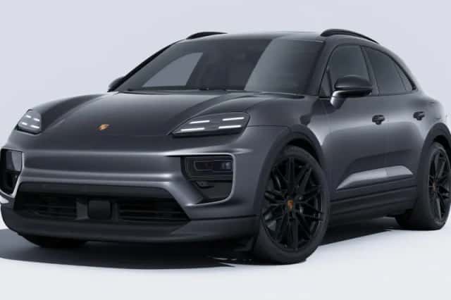 Porsche Macan (2026) thumbnail 1