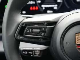 Porsche Taycan (0) thumbnail 27