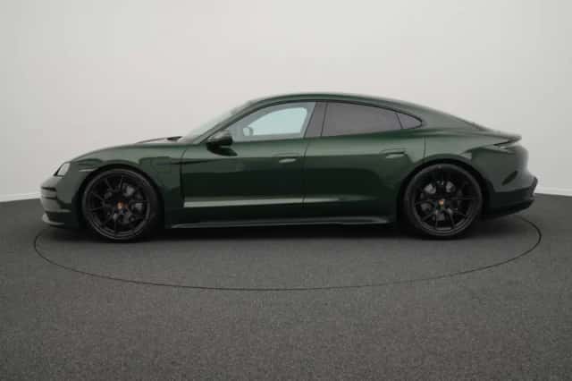 Porsche Taycan (0) thumbnail 2