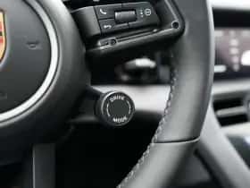 Porsche Taycan (0) thumbnail 34