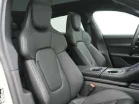 Porsche Taycan (0) thumbnail 22