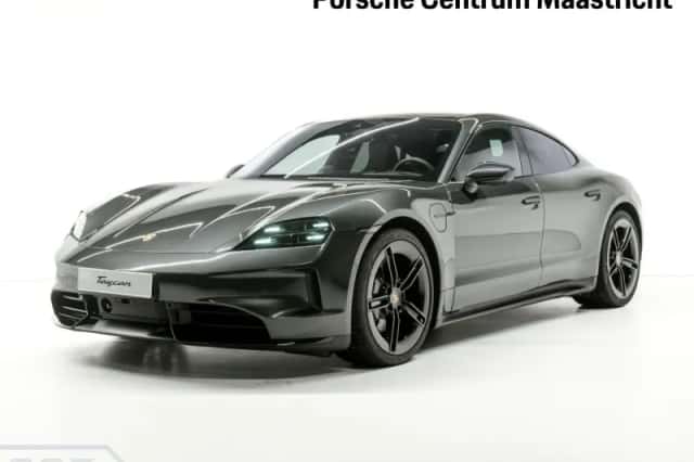 Porsche Taycan (2025) thumbnail 1