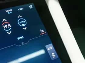 Porsche Taycan (2025) thumbnail 18