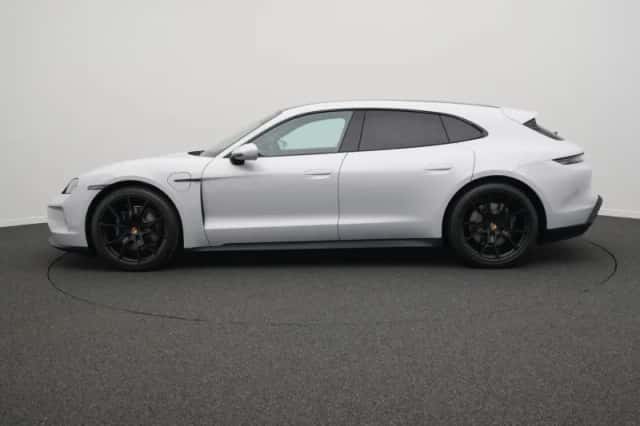 Porsche Taycan (2026) thumbnail 2