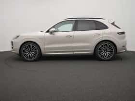 Porsche Cayenne (0) thumbnail 2