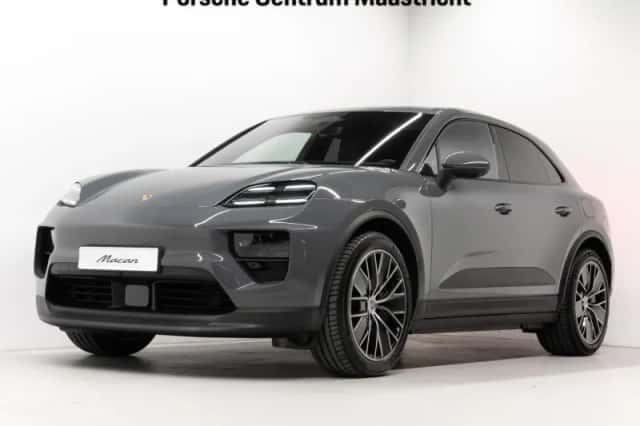 Porsche Macan (2025) thumbnail 1