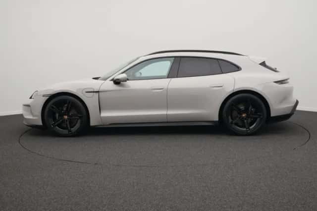 Porsche Taycan (2026) thumbnail 2