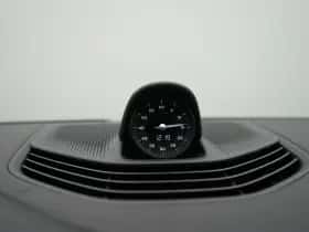 Porsche Taycan (0) thumbnail 27