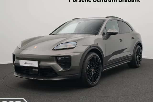 Porsche Macan (2026) thumbnail 1