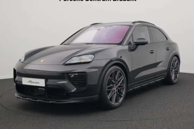 Porsche Macan (2026) thumbnail 1
