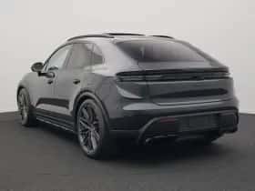 Porsche Macan (0) thumbnail 3