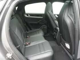 Porsche Cayenne (0) thumbnail 24