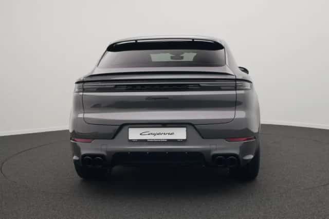 Porsche Cayenne (2026) thumbnail 4