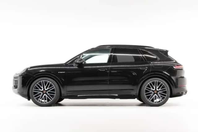 Porsche Cayenne (2026) thumbnail 2